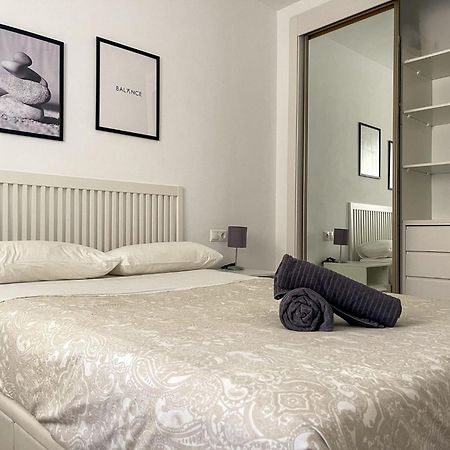 Central & Beautiful Apartment By Dv Properties #P2 Malaga Exterior photo